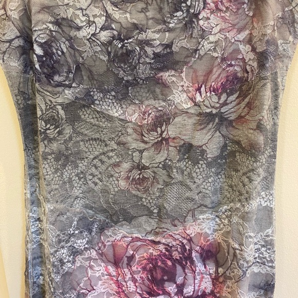 Cache Camisole/Tank Top - Picture 5 of 6